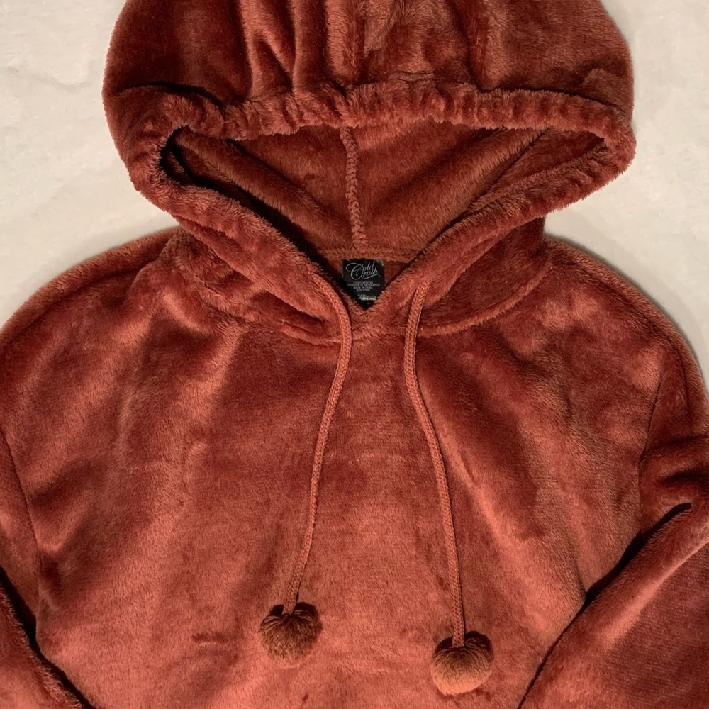 Maroon fuzzy sweatshirt